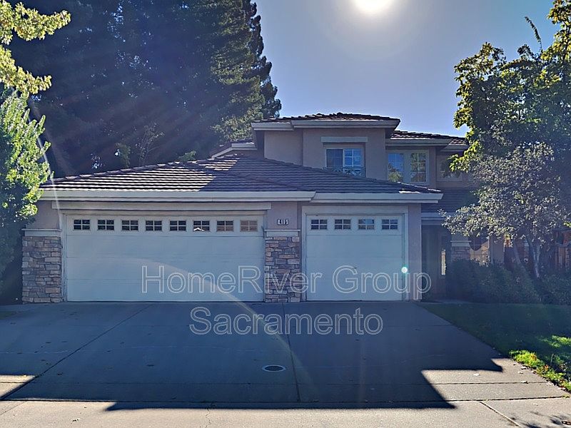 1st image of 415 Turn Pike Dr