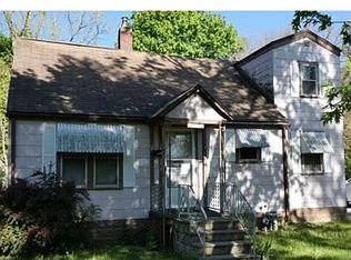 1149 Lavette Ave, Benton Harbor, MI 49022