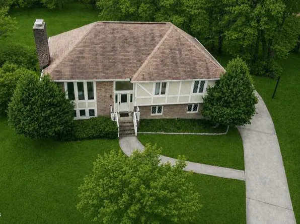 125 Riding Ridge Rd, Fuquay Varina, NC 27526
