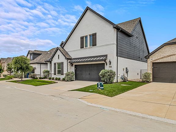 3rd image of 1632 Madrid Way