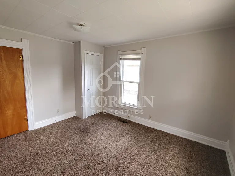 2233 Fairview St — Photo 5