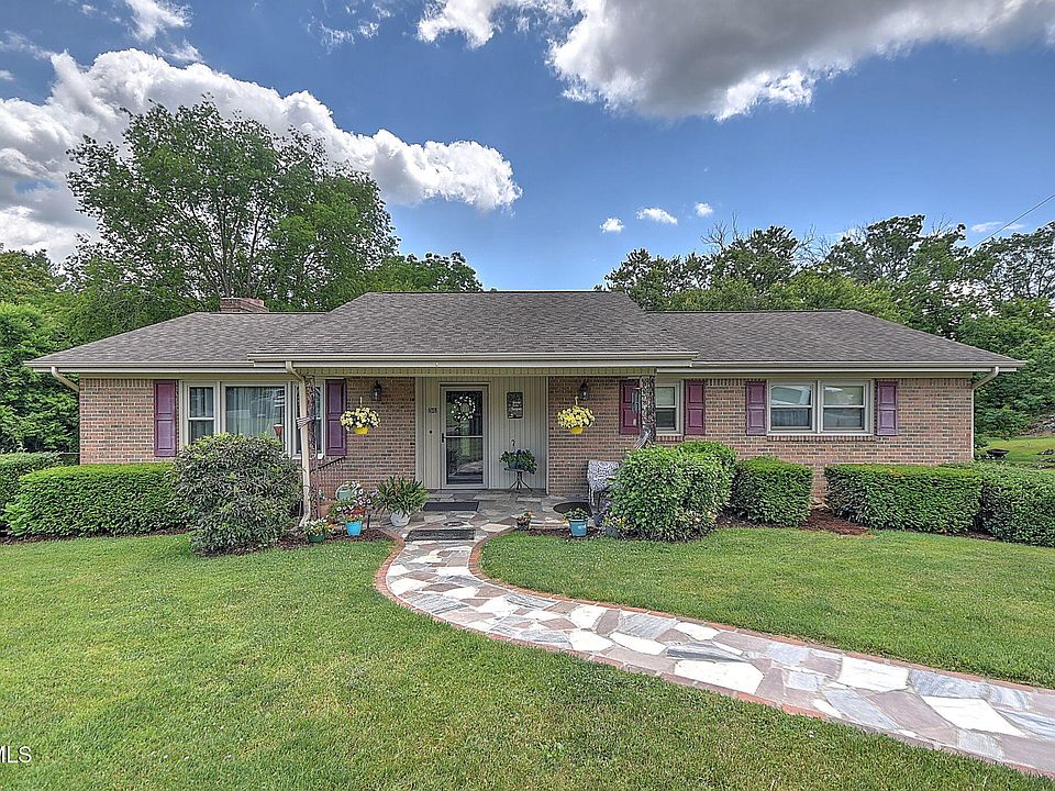 1st image of 459 McArthur Cir