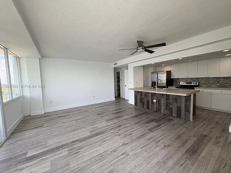 7545 E Treasure Dr #9H — Photo 47