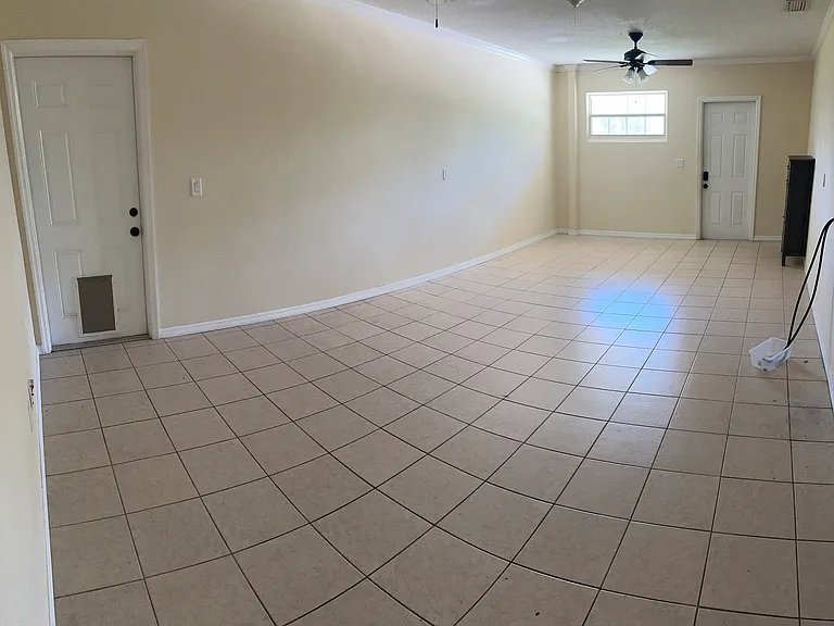 Large Bonus Room with access from 2 exterior doors