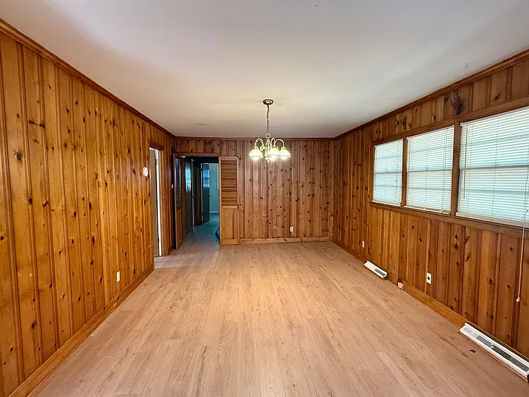 2609 Hickory Ave — Photo 8