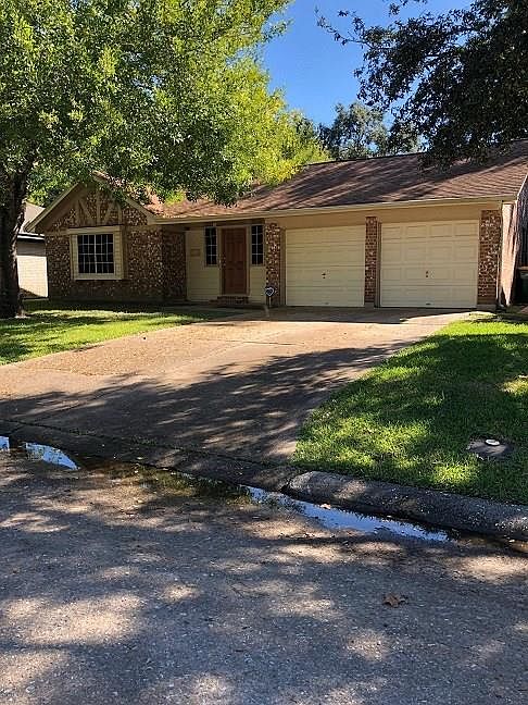 1st image of 3110 Newcastle Dr