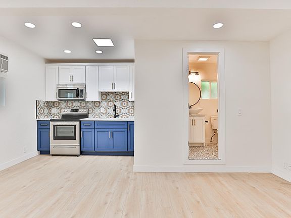3rd image of 3228A 32nd St #3228A