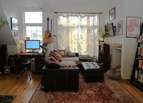 2nd image of 1942 N Kimball Ave #3