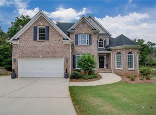 6411 Quiet Cove Ct, Flowery Branch, GA 30542