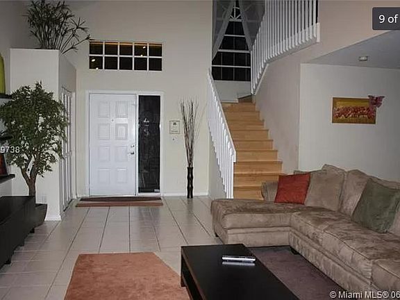 5th image of 10310 NW 11th Ct