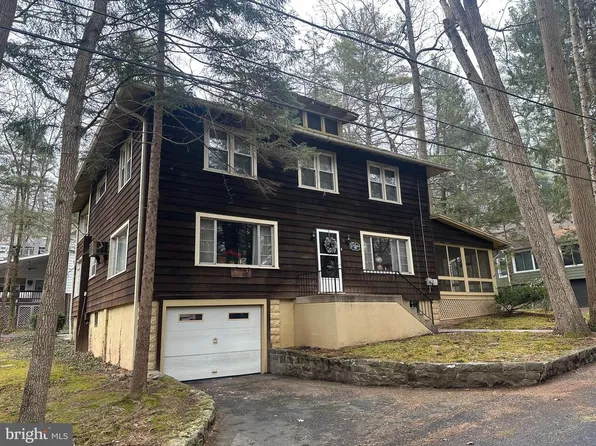 108 Heights Ave, Mount Gretna, PA 17064