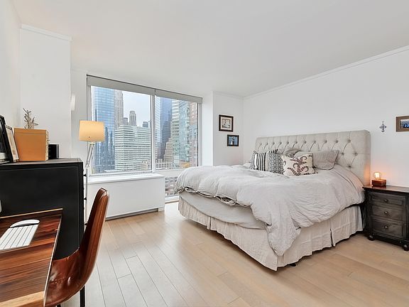 4th image of 212 Warren St APT 22A