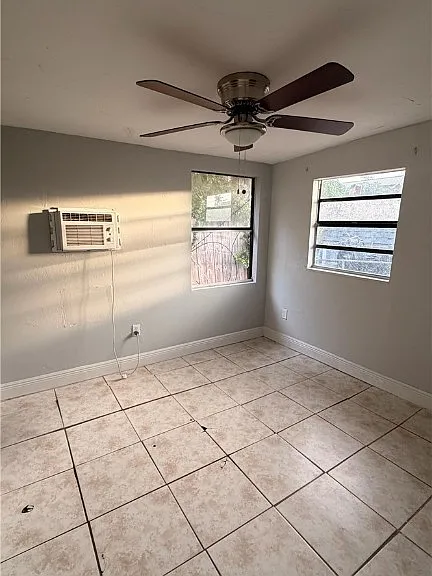 2181 Coronet St — Photo 11
