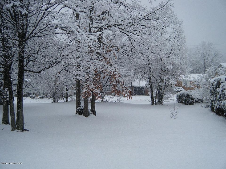 2nd image of Meade Ct