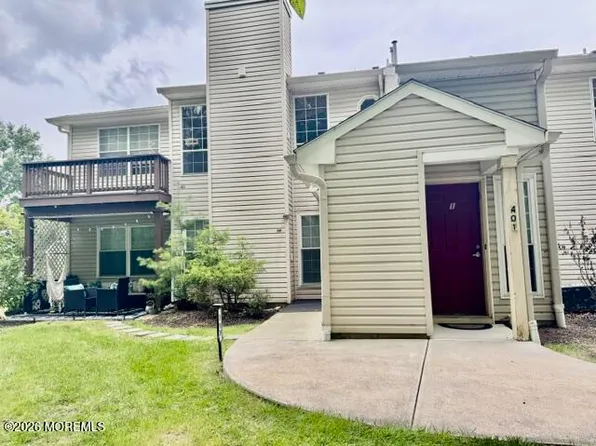 401 Yorkshire Pl, Morganville, NJ 07751