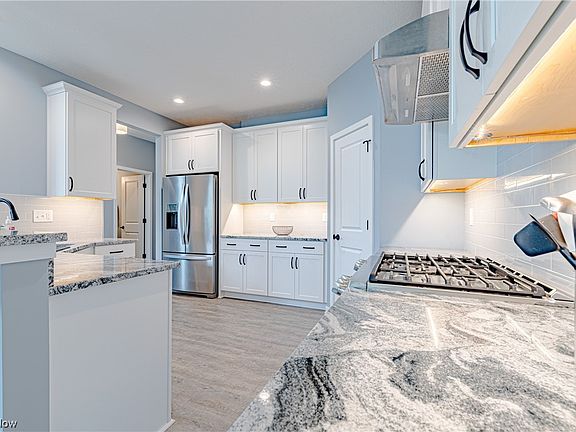 5th image of 9440 Aquila Ct