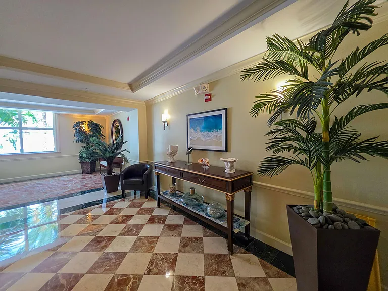 806 Windward Way #323 — Photo 33