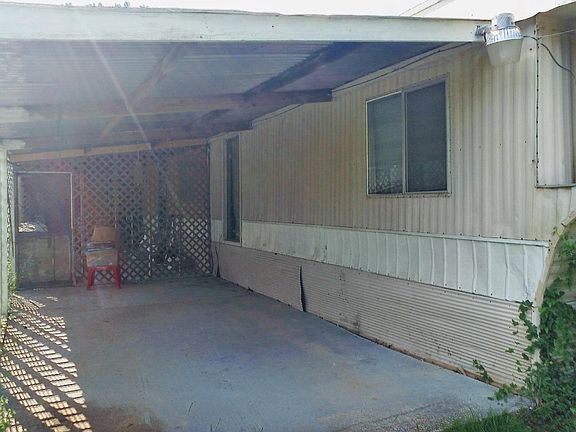 2nd image of 21435 Magnolia Dr