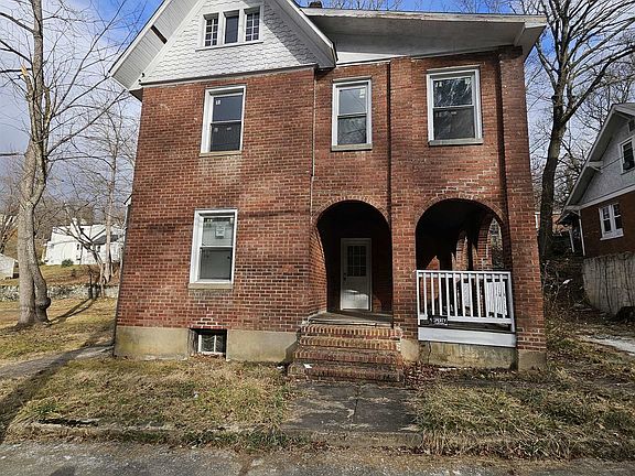 2nd image of 215 S Washington Ave
