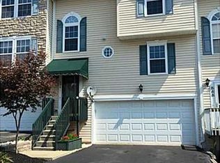 886 Talon Ct, Leechburg, PA 15656