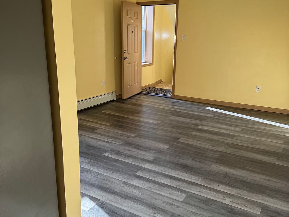 1st image of 190 Th St #2