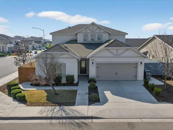 5986 E Pitt Ave, Fresno, CA 93727