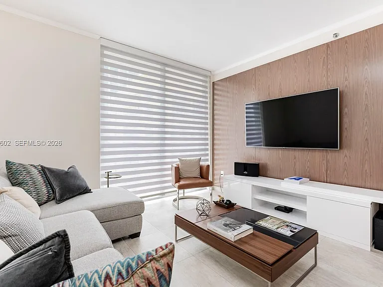 1060 Brickell Ave #1507 — Photo 3