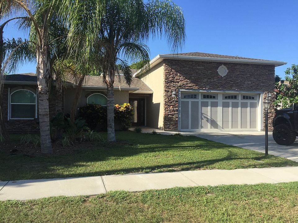 1st image of 200 Leisure Cir