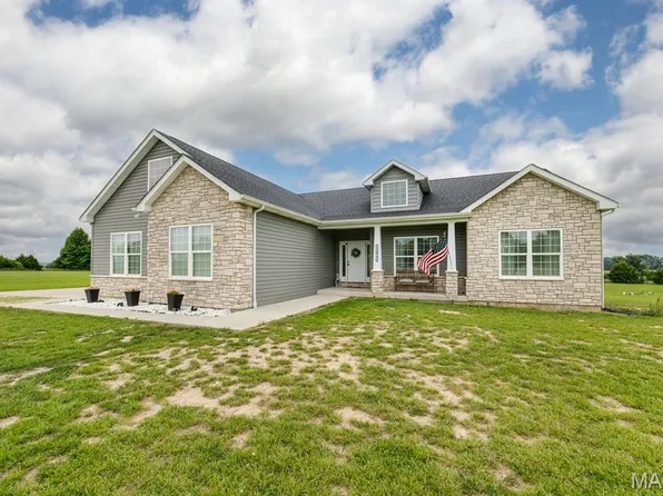 22845 Jewell Lynn Ct, Warrenton, MO 63383