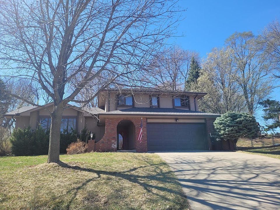 1st image of 1723 S 167th Avenue Cir
