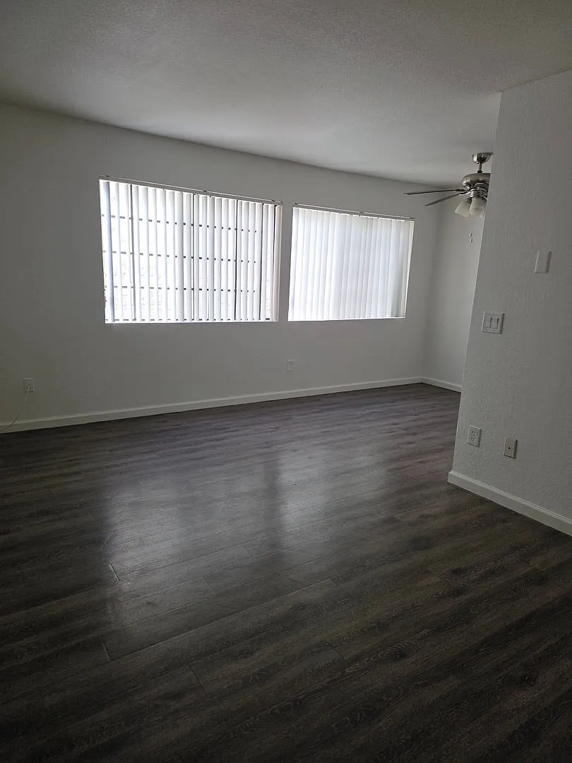 501 W. 14th Street — Photo 2