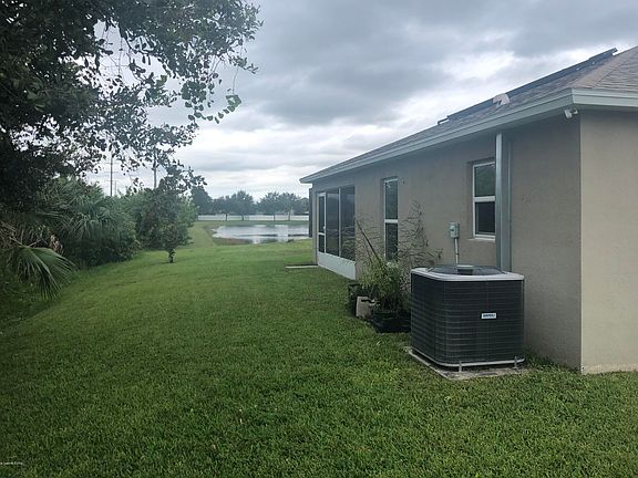 3rd image of 1048 Osborne Ct