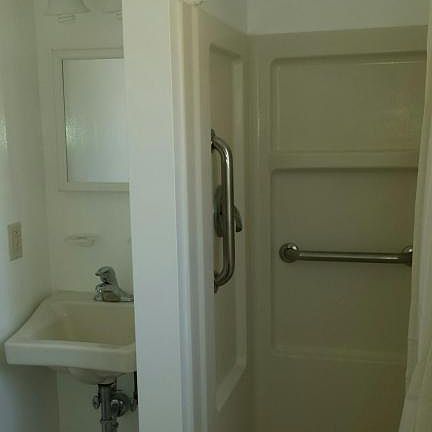 3rd image of 830 Jamaica Blvd