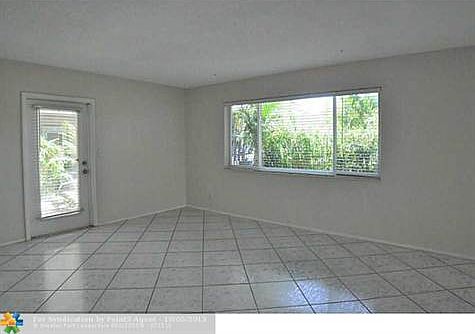 3rd image of 2837 NE 30th St APT 1