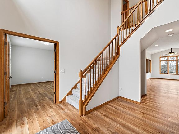 4th image of 10385 Yates Dr N