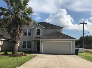 5002 Asia Ln, Dickinson, TX 77539