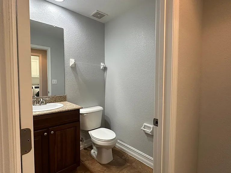 3720 Messina Dr — Photo 19