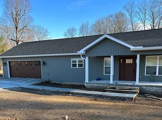 413 Old Blacksferry Ln, Clinton, TN 37716