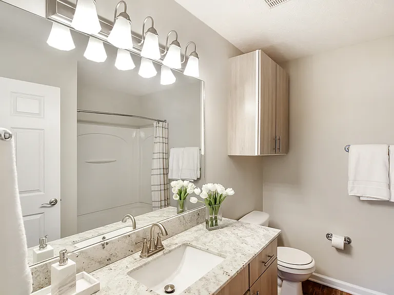 Bridgewater Apartment Homes — Photo 12