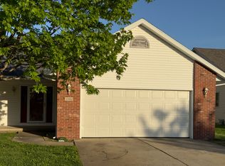 2302 Cormorant Dr, Springfield, IL 62711