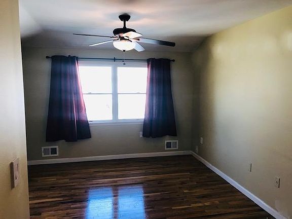 5th image of 19 Ionia Ave