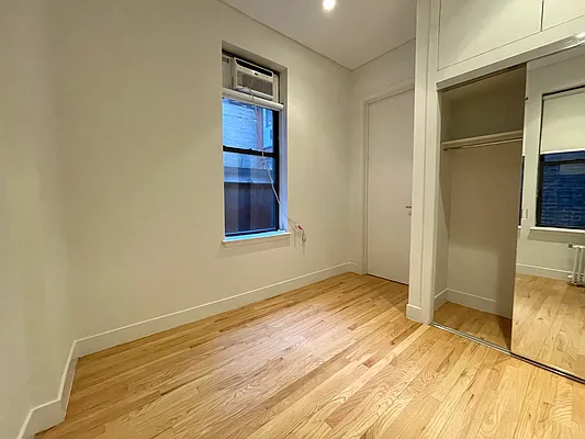 Rented by REAL New York | media 20