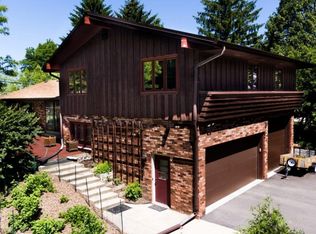 17765 Alta Louise Pkwy, Brookfield, WI 53045