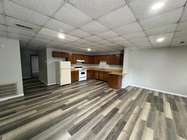 2204 N State Route 257 APT 3, Otwell, IN 47564