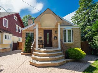 41-16 249th St, Flushing, NY 11363