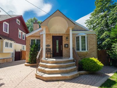 41-16 249th Street, Flushing, NY, 11363