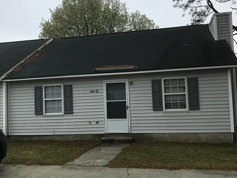 3326 N Barrett St #B — Photo 1