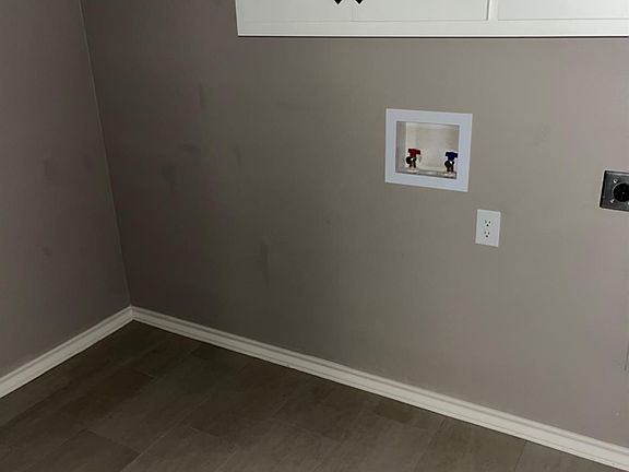 3rd image of 1501 Avenue O Unit B
