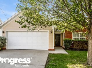 3048 Ace Wintermeyer Dr, La Vergne, TN 37086