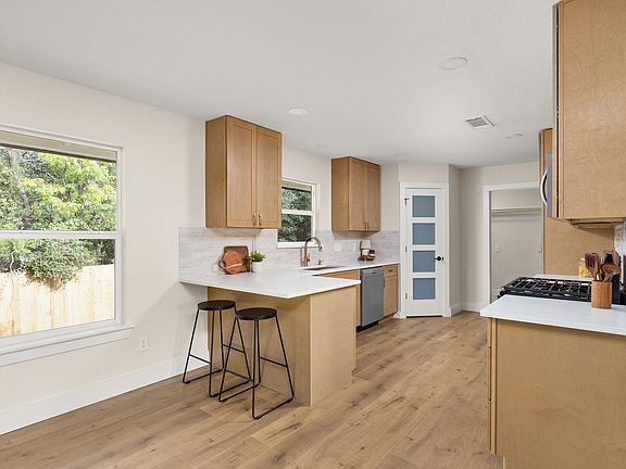 5th image of 3506 Colmenero Cir